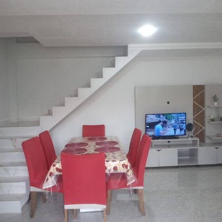 Apartamento Duplex Mobiliado Em São Pedro da Aldeia Eksteriør billede