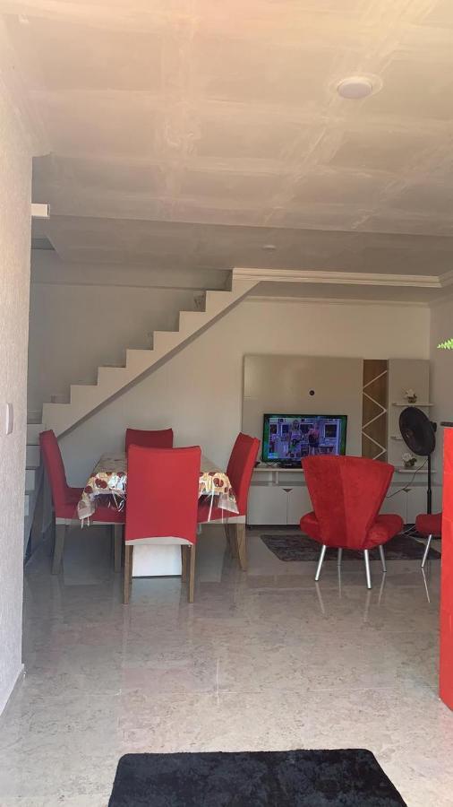 Apartamento Duplex Mobiliado Em São Pedro da Aldeia Eksteriør billede